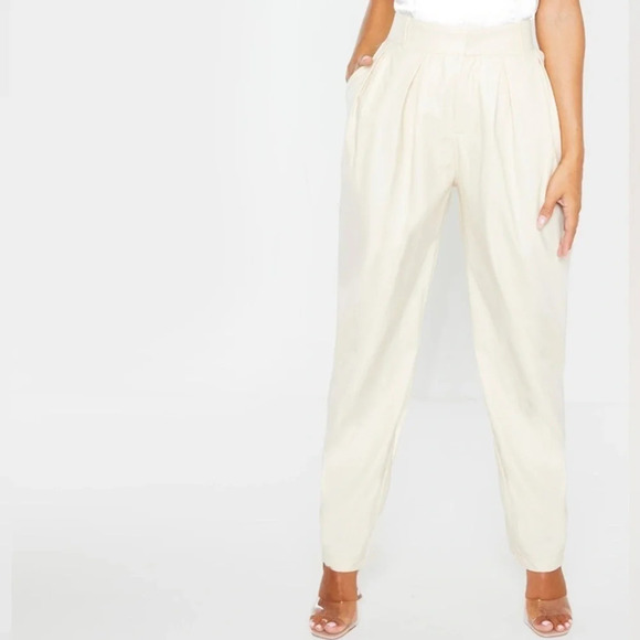 Pretty Little Thing PLT Faux Leather Pleat Cigarette Pant Tapered straight leg - Picture 7 of 16